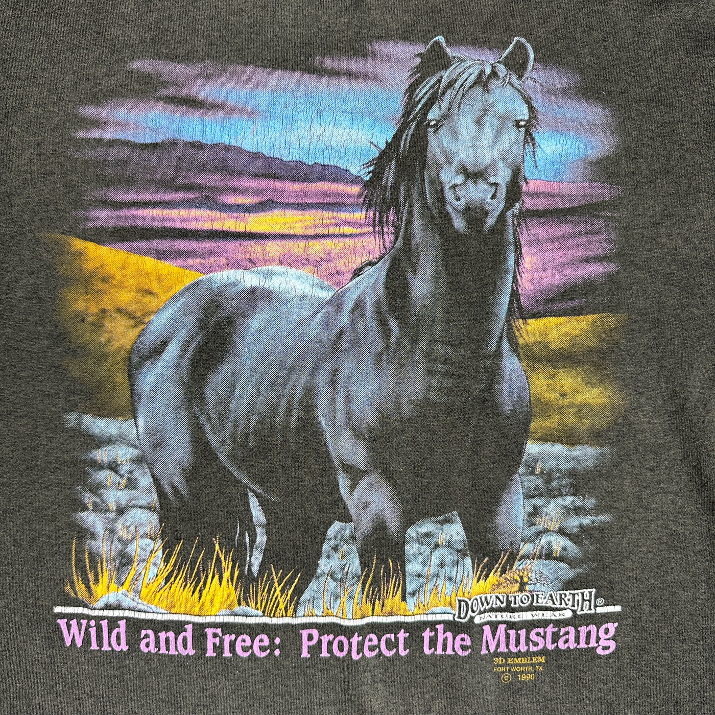 3D Emblem Mustang Wild Horse Graphic T-shirt sz M